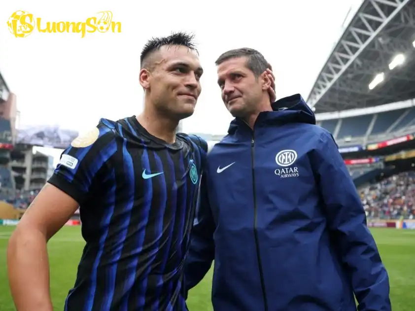HLV Chivu được kỳ vọng sẽ giúp Inter Milan đòi lại ngôi vương từ tay Napoli (Ảnh: Revsports)