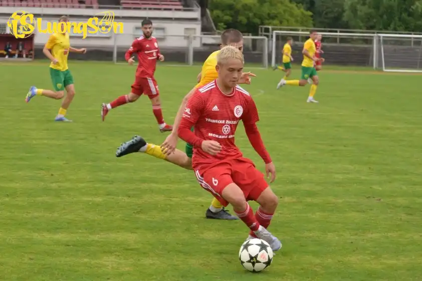 Andrej Nguyễn An Khánh ghi bàn phút cuối giúp FK Trinec giành chiến thắng