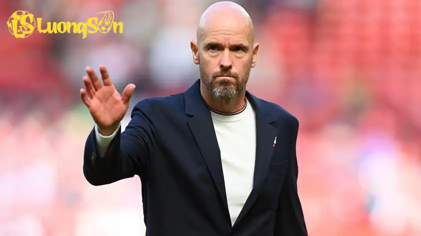 HLV Erik ten Hag đã bị sa thải vào ngày 1/9/2025 (Ảnh: The Sun).