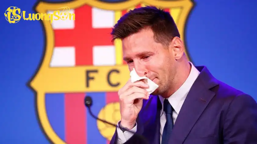 Barca và Messi đã phải chia tay nhau do những vấn đề 'tài chính và cấu trúc'.