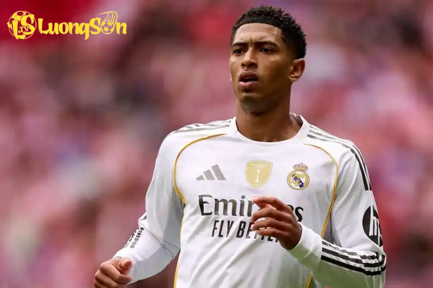 Bellingham sẽ tập luyện riêng tại Valdebebas dưới sự giám sát của HLV Xabi Alonso