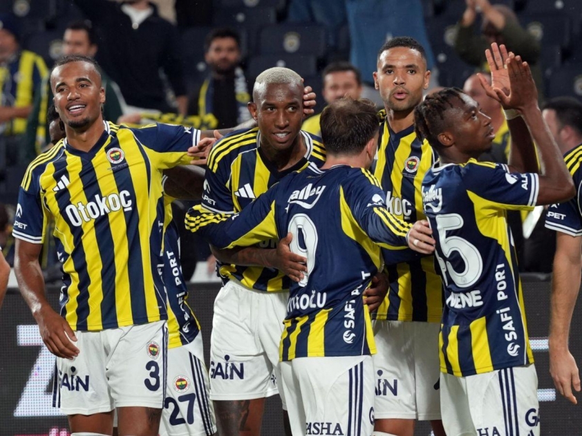 Fenerbahce cần tận dụng lợi thế sân nhà để giành chiến thắng trước Ferencvaros